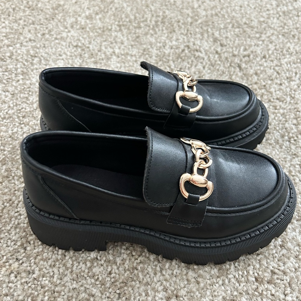 SHEIN Black Loafers with Gold Chain Detail